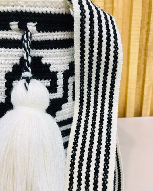 Mochila Wayuu Nara- Mediana