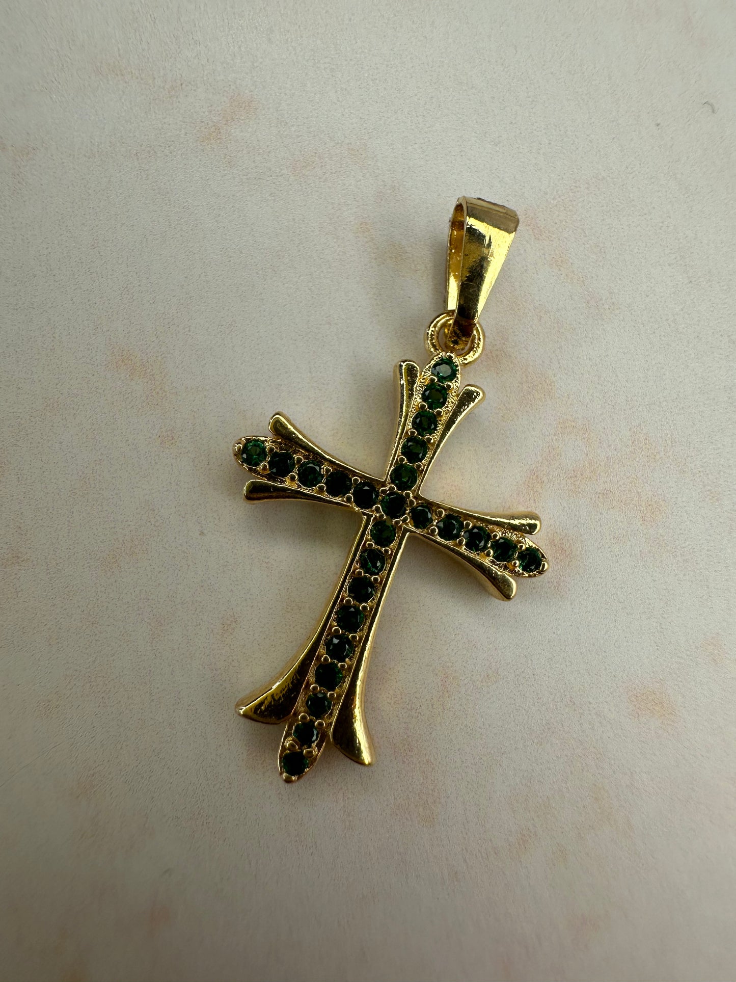 Dije Cruz Microciercones verde